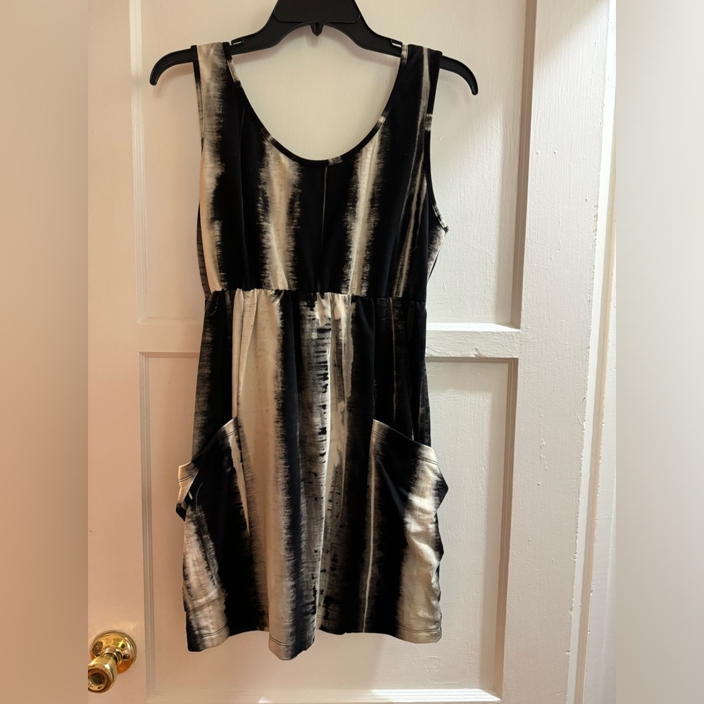 NWTs dress with pockets.  So cute!